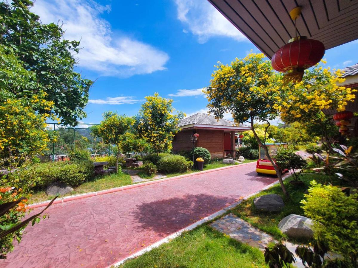 Dreampark Resort Kanchanaburi Extérieur photo